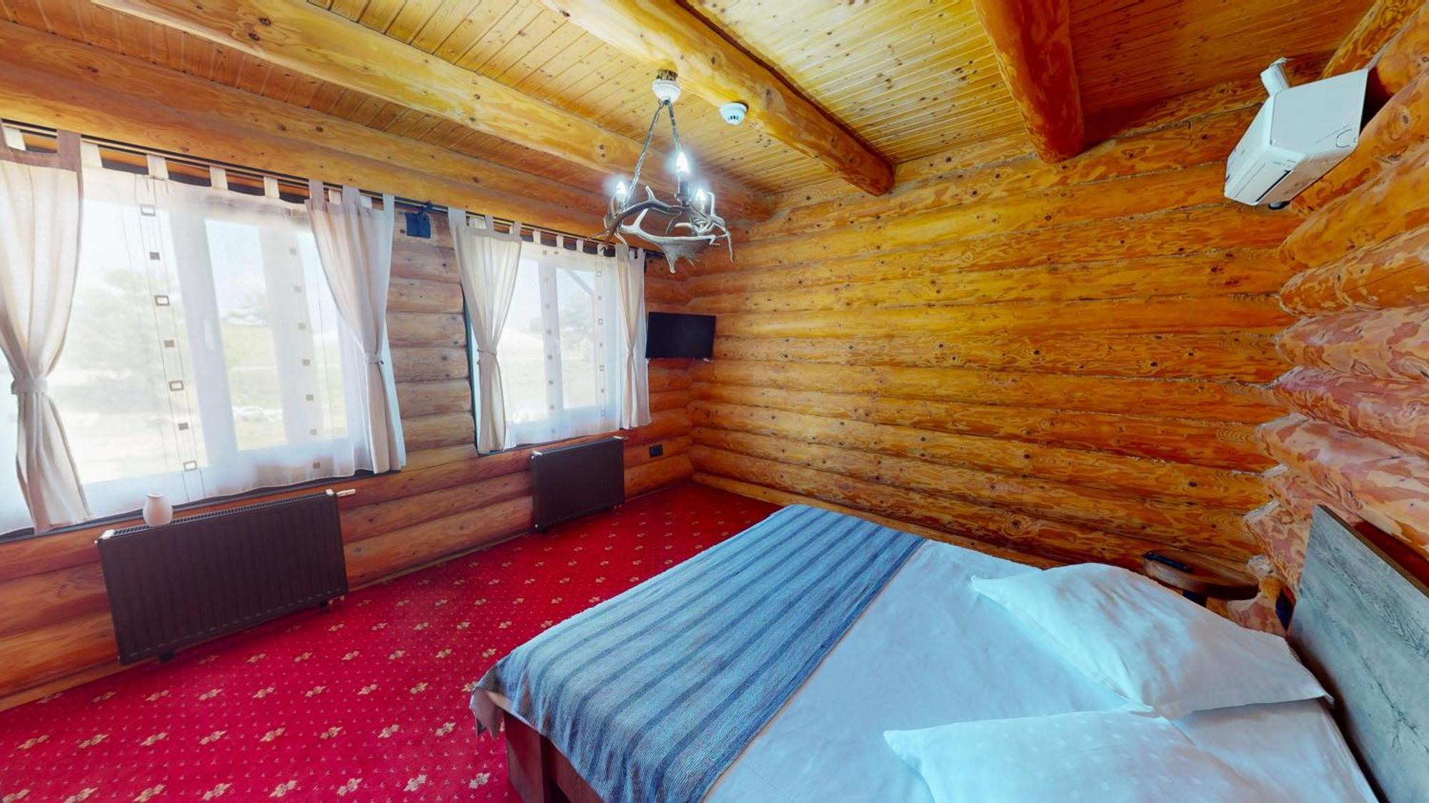 Mountain Lake Jbs Hotel Focşani Екстериор снимка