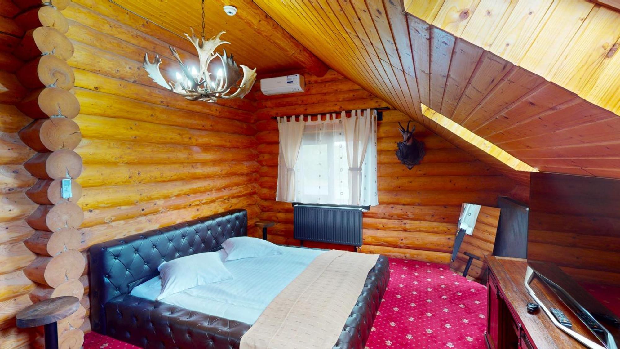 Mountain Lake Jbs Hotel Focşani Екстериор снимка